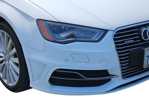 Used 2016 Audi A3 e-tron Premium Plus w/ Premium Plus Package image 9