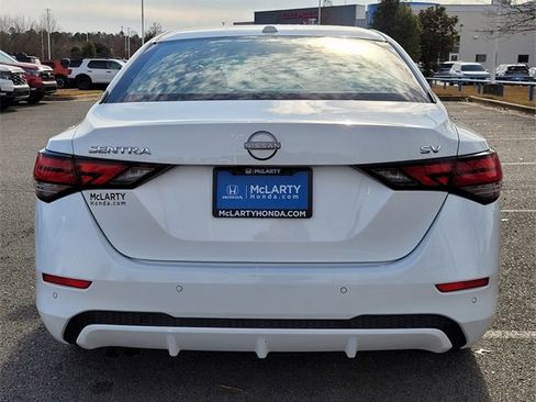 Used 2024 Nissan Sentra SV image 6