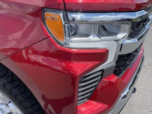 Used 2023 Chevrolet Silverado 1500 LT AWD/4WD image 39