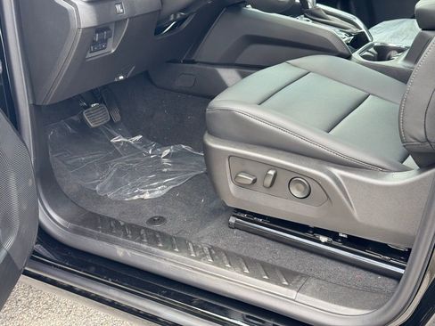 New 2026 GMC Canyon Elevation w/ Convenience Package image 18