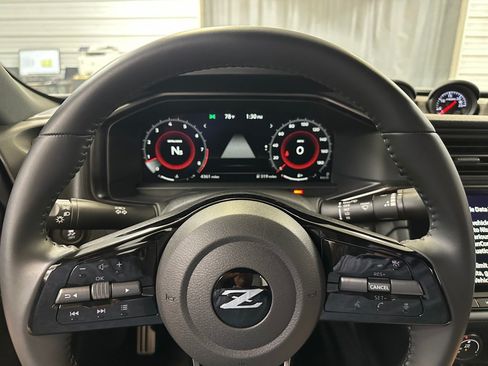 Used 2024 Nissan Z Performance w/ Floor Mat Package RWD image 10