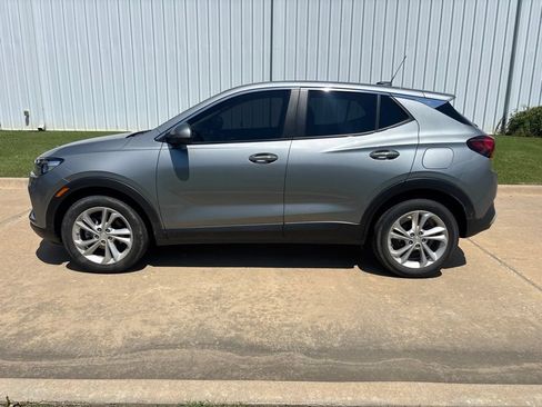 Used 2023 Buick Encore GX Preferred w/ Cold Weather Comfort Package FWD image 8