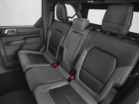 New 2026 Ford Bronco Outer Banks AWD/4WD image 9