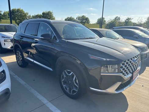 Used 2023 Hyundai Santa Fe SEL Convenience image 3