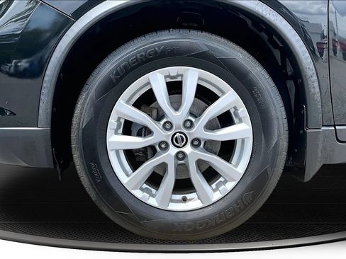 Used 2017 Nissan Rogue SV AWD/4WD image 34
