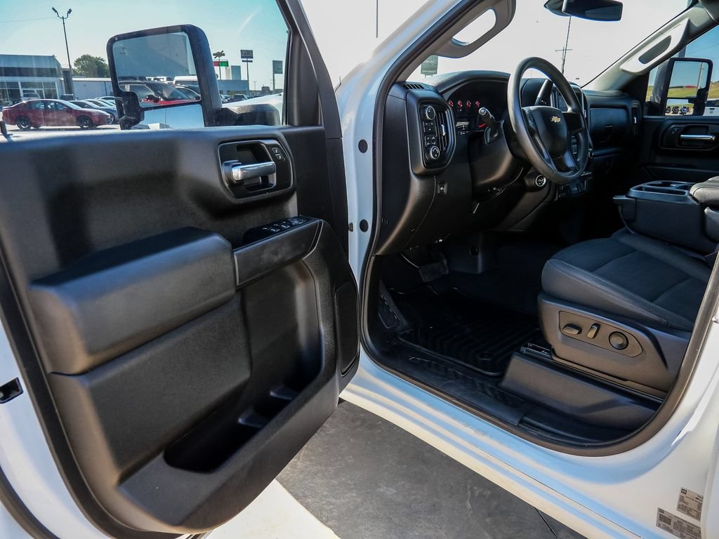 Used 2024 Chevrolet Silverado 2500 Custom w/ Custom Value Package AWD/4WD image 28