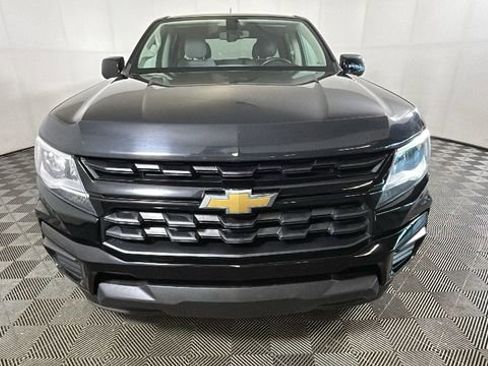 Used 2022 Chevrolet Colorado W/T w/ Custom Special Edition AWD/4WD image 8