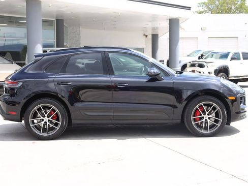 Used 2022 Porsche Macan S w/ Premium Package Plus AWD/4WD image 7