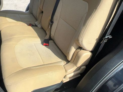 Used 2017 Ford Explorer XLT FWD image 20