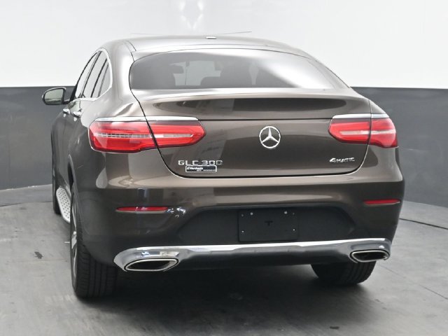 Used 2017 Mercedes-Benz GLC 300 4MATIC Coupe image 5