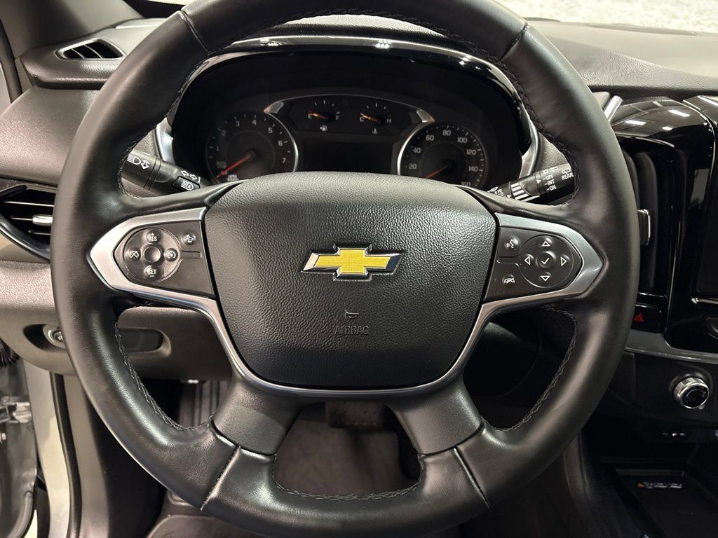 Used 2023 Chevrolet Traverse LT AWD/4WD image 23