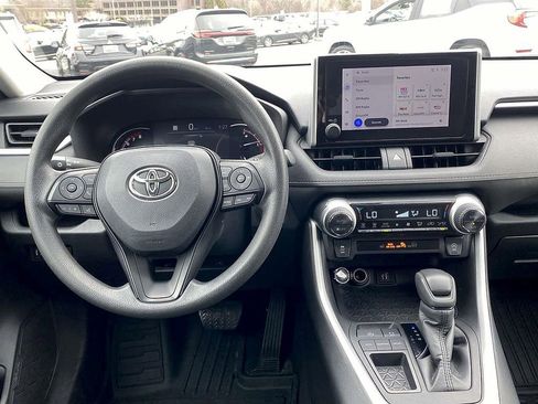 Used 2024 Toyota RAV4 XLE FWD image 13