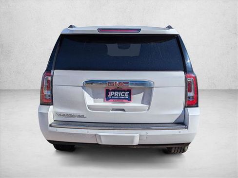 Used 2020 GMC Yukon XL Denali image 7