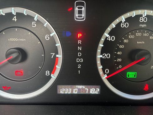 Used 2011 Honda Accord EX-L image 11