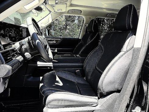 New 2026 INFINITI QX80 Luxe RWD image 18