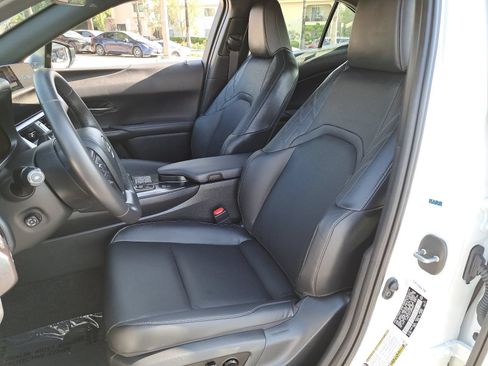 Used 2025 Lexus UX 300h AWD w/ Cold Area Package image 16