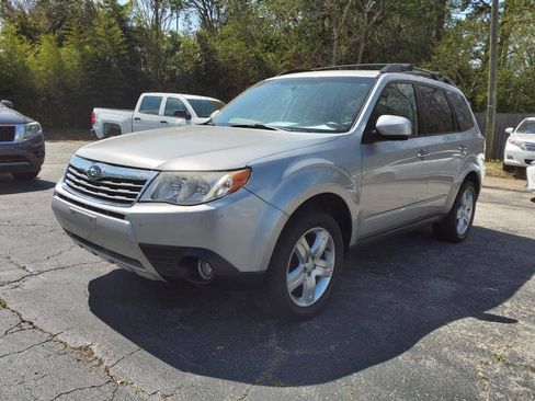 Used 2010 Subaru Forester 2.5X Premium image 9