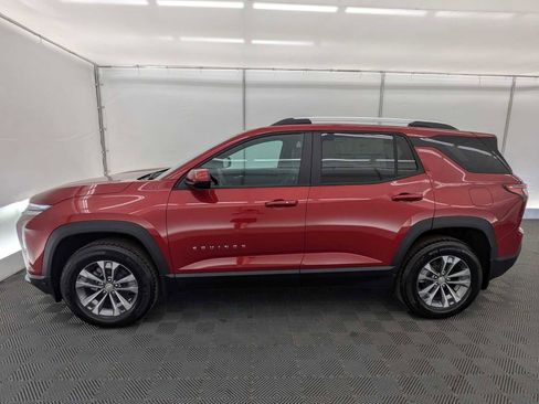 New 2026 Chevrolet Equinox LT w/ Convenience Package II AWD/4WD image 3