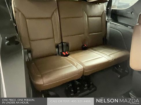 Used 2021 Chevrolet Tahoe High Country w/ Premium Package AWD/4WD image 32