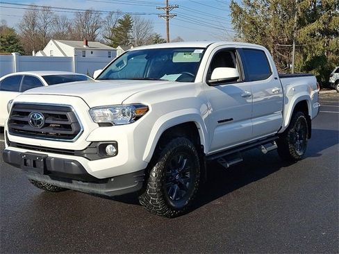 Used 2023 Toyota Tacoma SR5 image 3