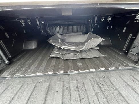 Used 2025 Chevrolet Silverado 2500 Custom w/ Custom Value Package image 19