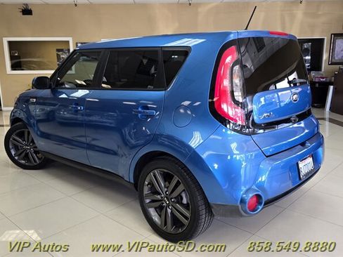 Used 2015 Kia Soul + w/ Audio Package FWD image 3