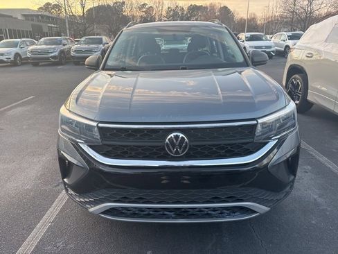 Used 2022 Volkswagen Taos S image 6
