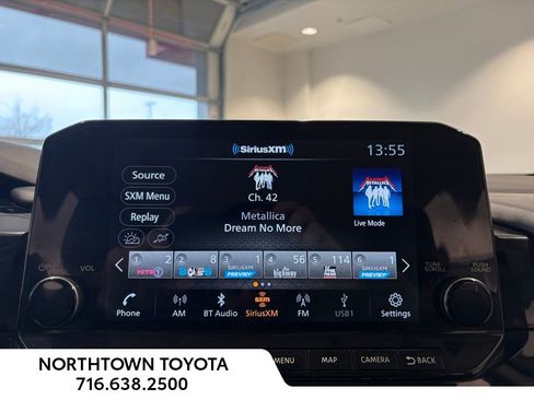 Used 2023 Nissan Pathfinder SL w/ Black Appearance Package image 9