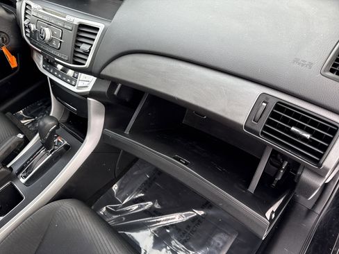 Used 2015 Honda Accord LX image 28