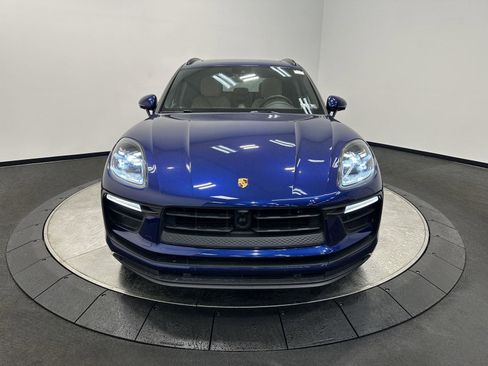 Certified 2026 Porsche Macan image 10