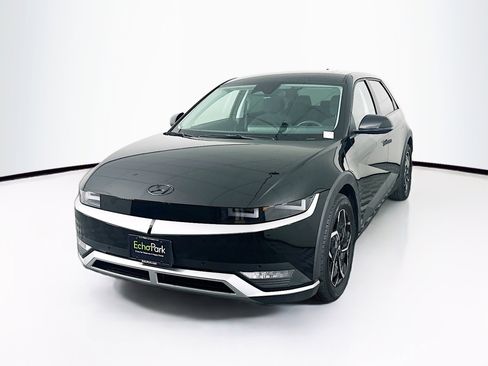 Used 2024 Hyundai Ioniq 5 SEL image 3