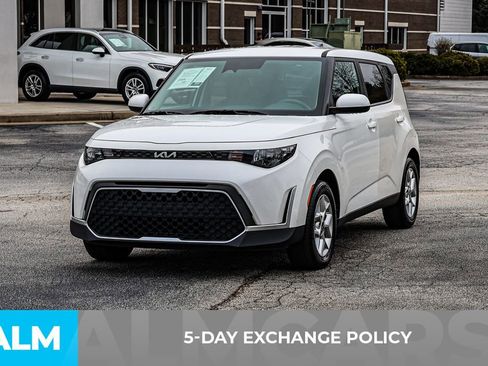 Used 2025 Kia Soul LX w/ LX Technology Package image 4