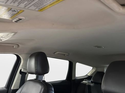 Used 2015 Ford Escape Titanium AWD/4WD image 32
