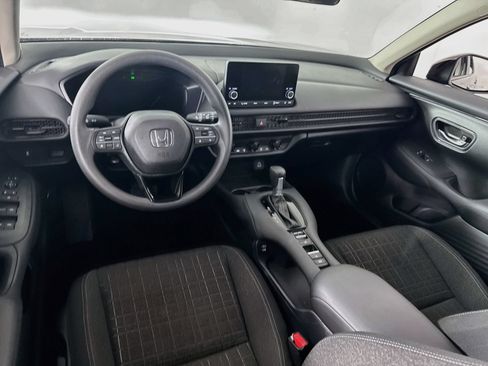 Certified 2024 Honda HR-V LX image 18
