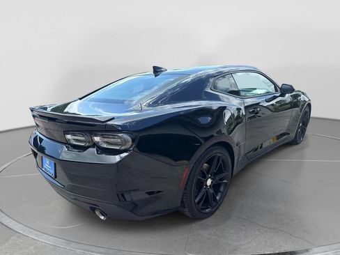 Used 2020 Chevrolet Camaro LT w/ RS Package RWD image 9