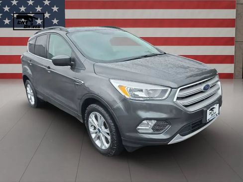 Used 2018 Ford Escape SE AWD/4WD image 3