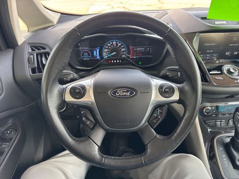 Used 2014 Ford C-MAX Energi SEL w/ Equipment Group 303A image 22