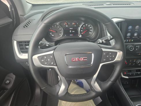 Used 2023 GMC Terrain SLT w/ Elevation Edition FWD image 11