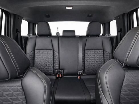 Used 2024 Toyota Tacoma TRD Off-Road image 11