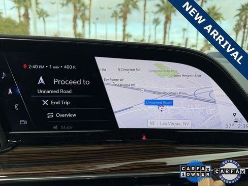 Used 2024 Cadillac Escalade Premium Luxury image 16