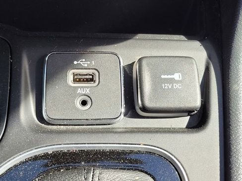 New 2023 Jeep Cherokee Altitude Lux w/ Lux Elite Package AWD/4WD image 21
