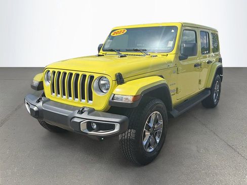 Used 2022 Jeep Wrangler Unlimited Sahara w/ Cold Weather Group AWD/4WD image 8