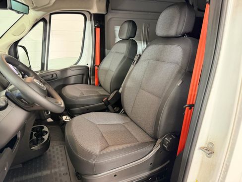 Used 2024 RAM ProMaster 2500 w/ Safety Group FWD image 12