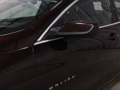 Used 2020 Chevrolet Malibu LT FWD image 33