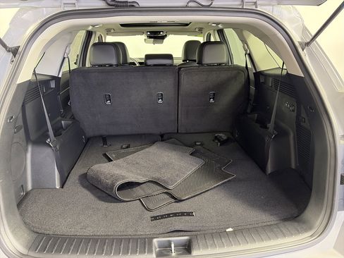 Used 2025 Kia Sorento S w/ Panoramic Sunroof Package image 8