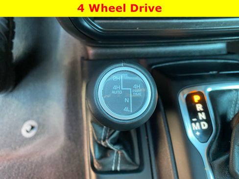 Used 2021 Jeep Wrangler Unlimited Sahara w/ Cold Weather Group AWD/4WD image 24