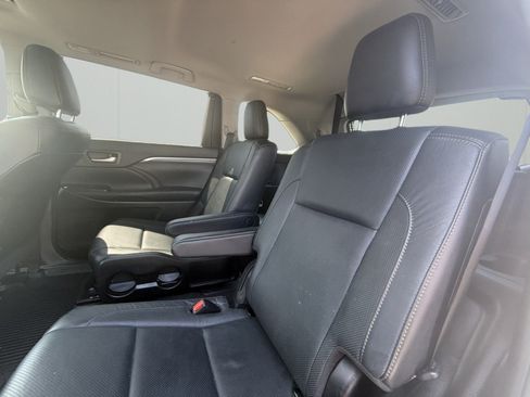 Used 2019 Toyota Highlander Limited AWD/4WD image 26
