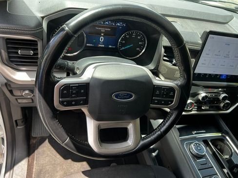 Used 2022 Ford Expedition XL AWD/4WD image 27