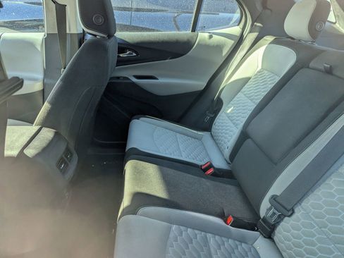 Used 2020 Chevrolet Equinox LS image 8