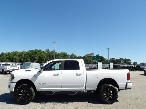 Used 2026 RAM 2500 Laramie AWD/4WD image 68
